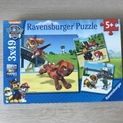 Paw Patrol puzzel. Team op 4 poten. 3 x 49 stukjes