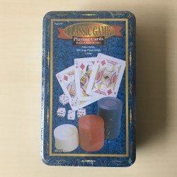 Speelkaarten, 100 pokerchips en 5 dobbelstenen : Nieuw.
