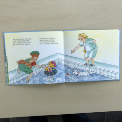 Marianne Busser : Liselotje gaat naar zwemles