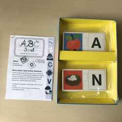 ABC spel. Gemakkelijk alle letters leren.