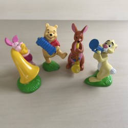 Winnie de Pooh : Kanga is 8 cm. hoog.