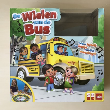 De wielen van de bus. Kijk even naar foto 4