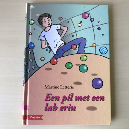 Boekbanden : Een pil met een lab erin