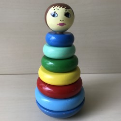 Houten stapeltoren