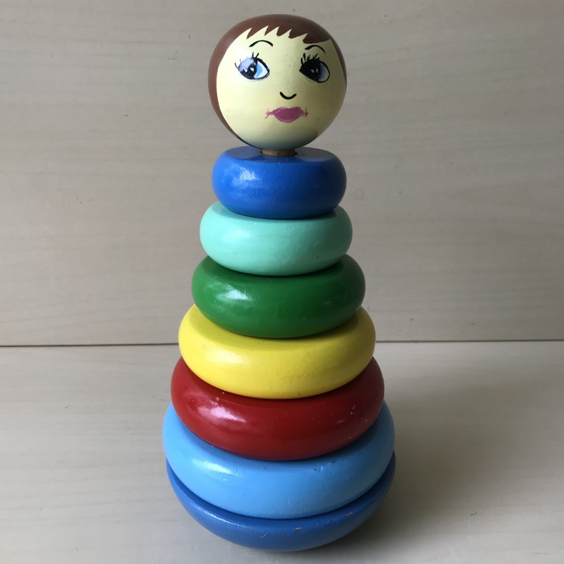 Houten stapeltoren