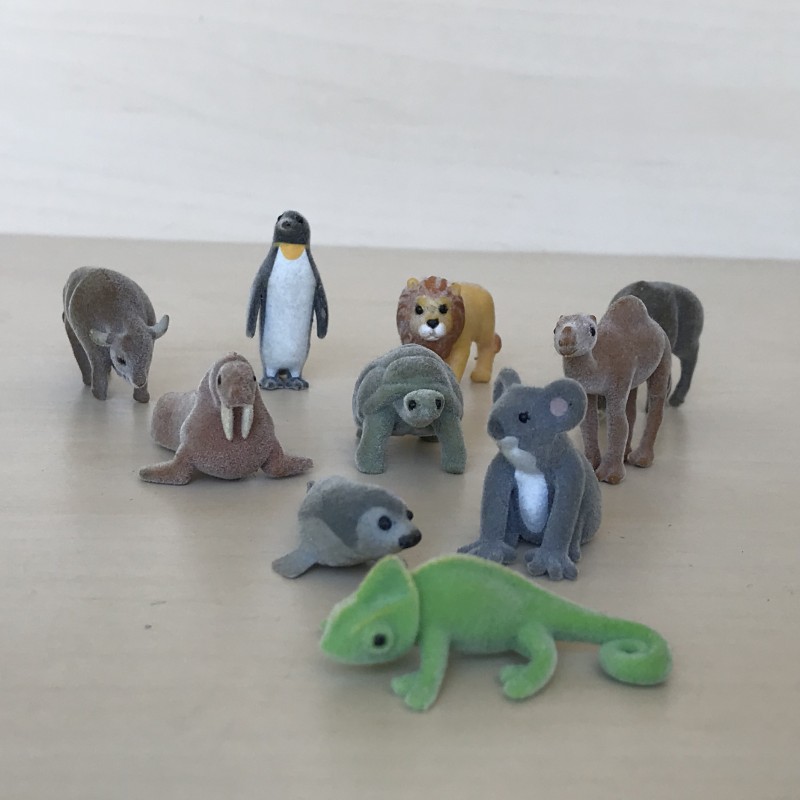 Dieren : Minifiguren. ca. 3 cm. hoog. 10 stuks. Set 10.