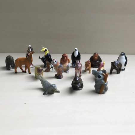 Dieren : minifiguren. ca. 3 cm. hoog. 18 stuks. Set 4.