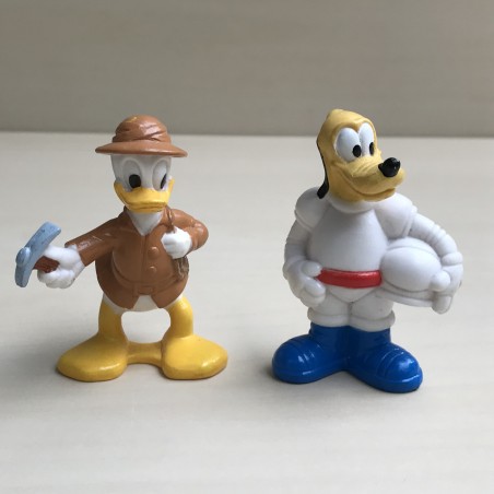 Disney : Pluto en Donald Duck. 6 cm. hoog. Set 4.
