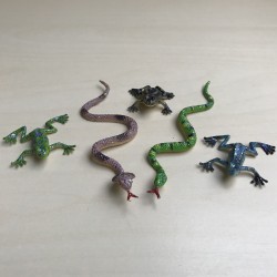 Dieren : minifiguren. ca. 6 cm. à 10 cm. 5 stuks. Set 6.