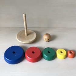 Houten stapeltoren