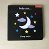 Baby ziet… slaap zacht.