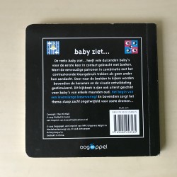 Baby ziet… slaap zacht.