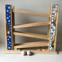 Knikkerbaan met 2 ballen.
