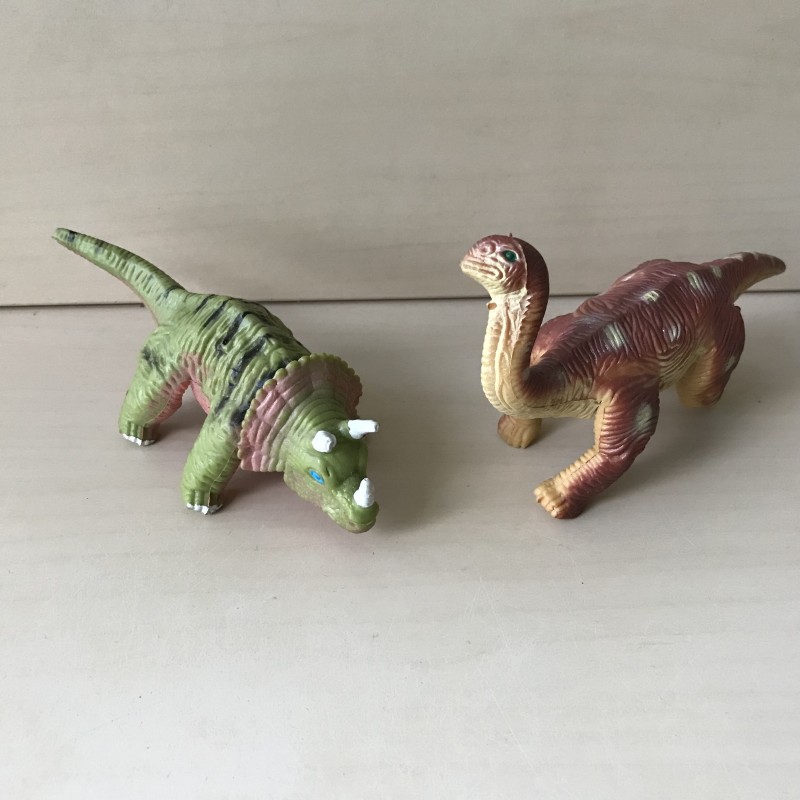 2 dino’s, massief