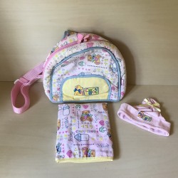 Chou chou: Verzorgingsset en mutsje.