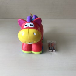 Paardje kunststof. Pullback met muziek.