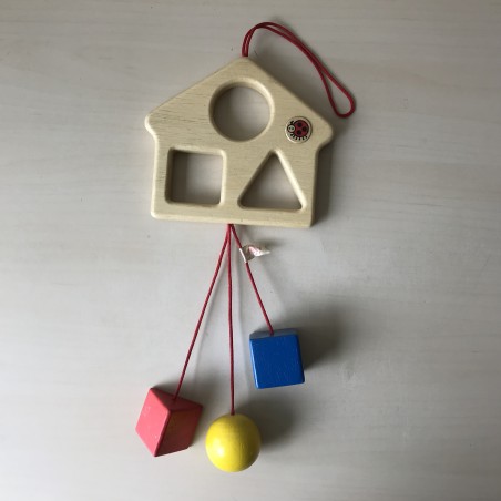 Vormenstoof ( boxhanger) met 3 vormen.