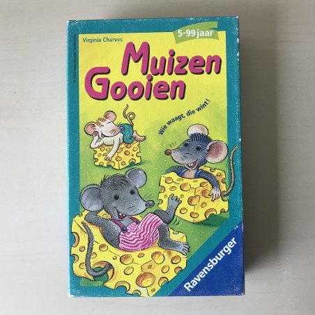 Muizen gooien.