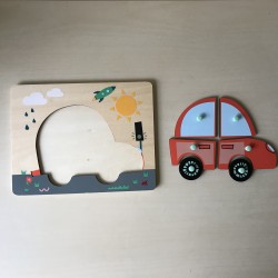 Puzzelplankje : Houten knopjespuzzel, auto , 4 stukjes