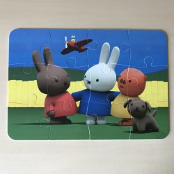 Nijntje waterproef puzzel. 12 stukjes.