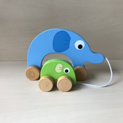 Houten olifant : Schuif- en trekspeelgoed.